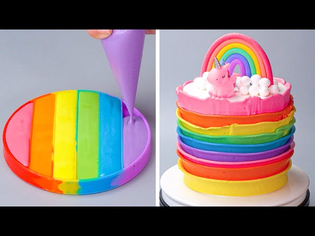 Top fantasic rainbow cake