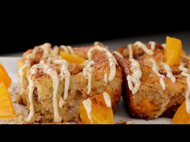 How To Make Fluffy Peach Cobbler Cinnamon Rolls
