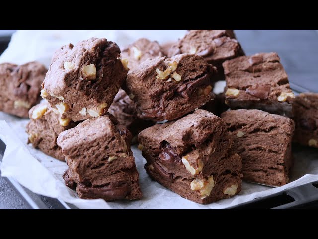 Mocha Chocolat, Chocolate walnuts Scone