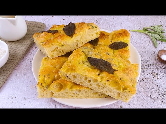 Sage focaccia: tasty and easy to prepare