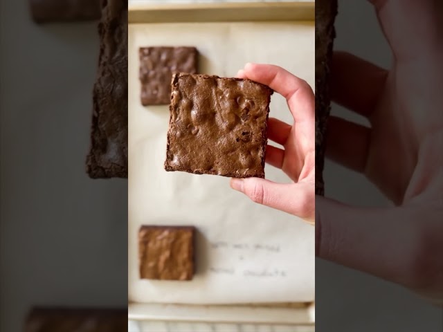 Unlocking the secret to glossy, crackly brownie tops