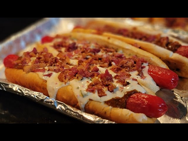 Queso Chili Cheese Foot Long Hot Dogs