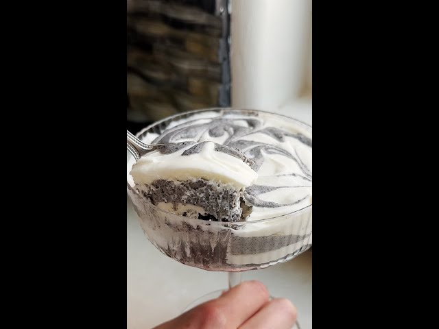 Marbled Black Sesame No-Bake Cheesecake