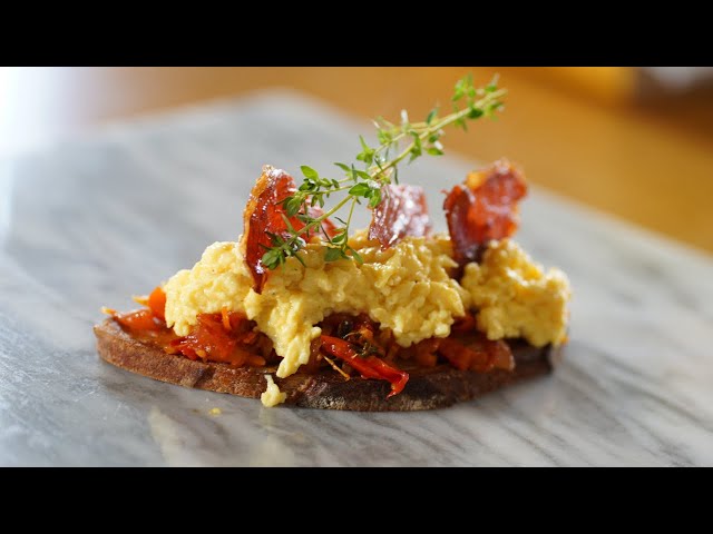 Scrambled Eggs Basquaise