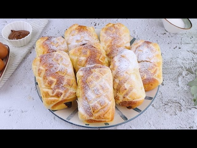 Stuffed pockets: very soft and delicious sweet rolls
