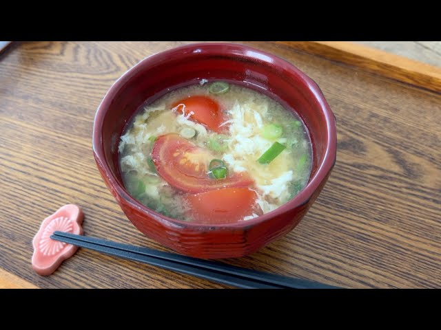 Miso Soup with Egg and Tomato