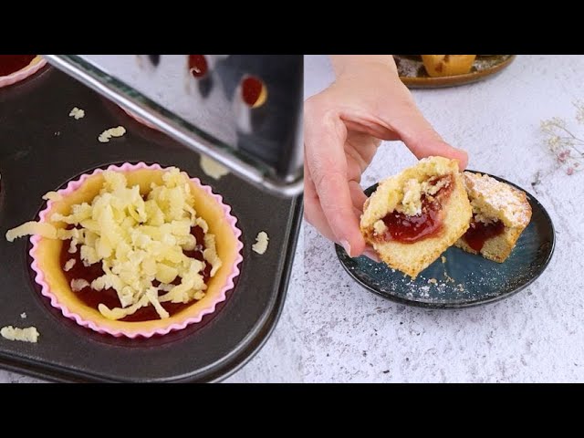 Crumb Muffin with Jam