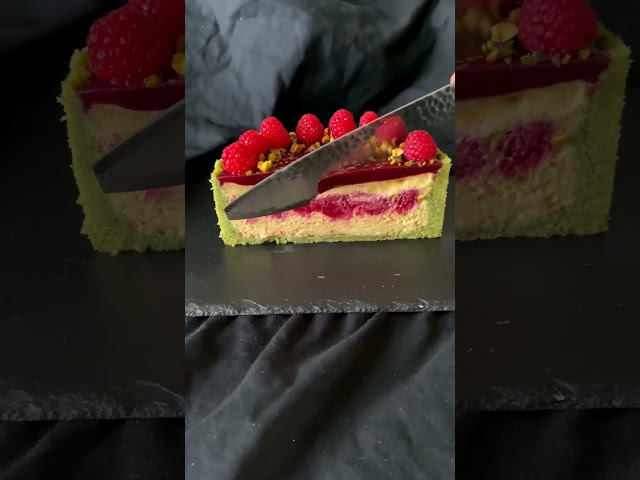 Pistachio Raspberry Cheesecake