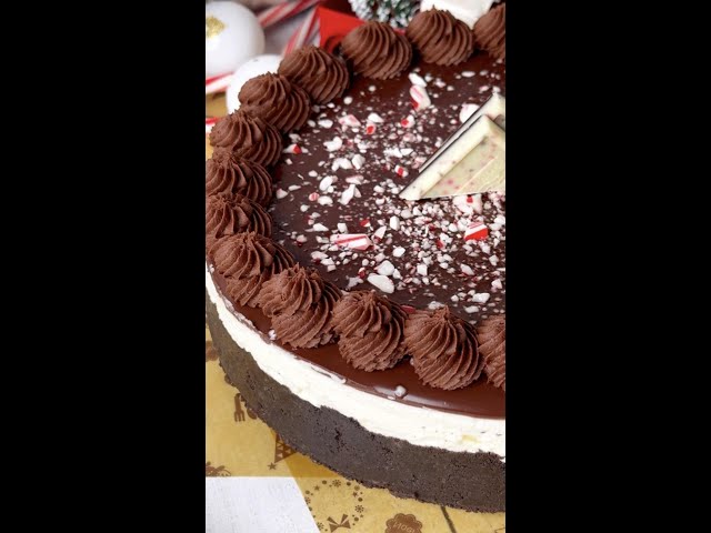 Chocolate Ganache Peppermint Cheesecake