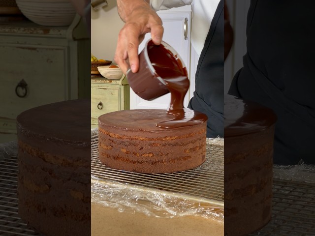 12- Layer Chocolate Cake