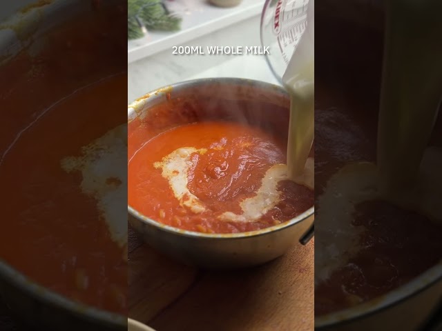 Tomato Hoop Soup with Cheese Croutons