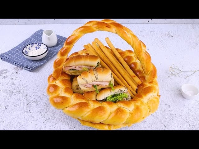 Bread Basket: a Delicious Centerpiece to Surprise Everyone