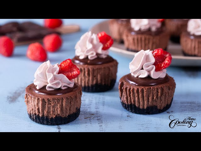 Easy and Quick Mini Chocolate Cheesecakes