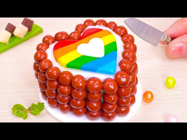 Miniature Rainbow Chocolate Cake Decorating