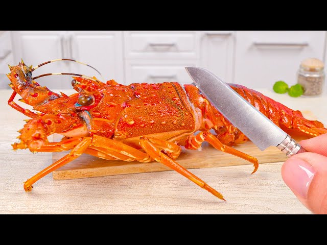 Miniature Lobster Burger