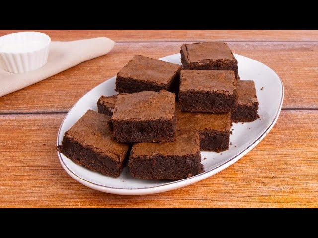 Chocolate Brownies with a Soft Heart: So Good and Irresistible!