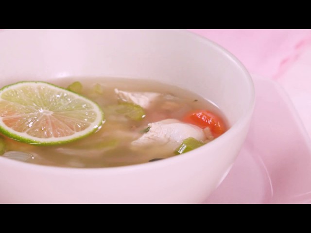 How to Make Hearty Chicken and Rice Soup