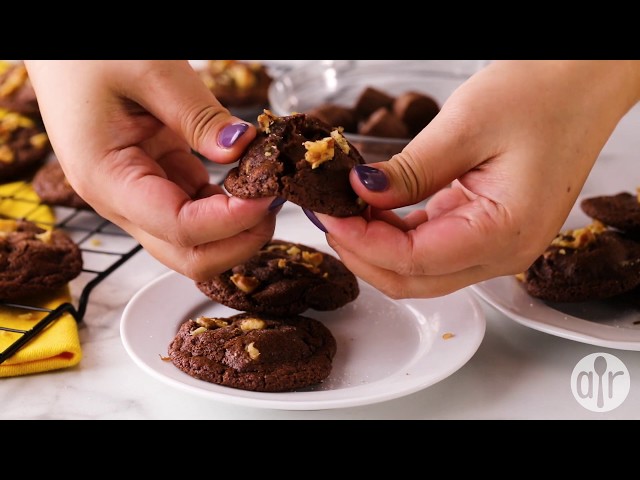How to Make Caramel Filled Chocolate Cookies