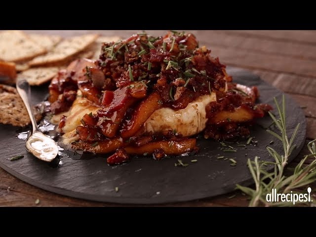 Baked Brie with Maple Caramelized Apples