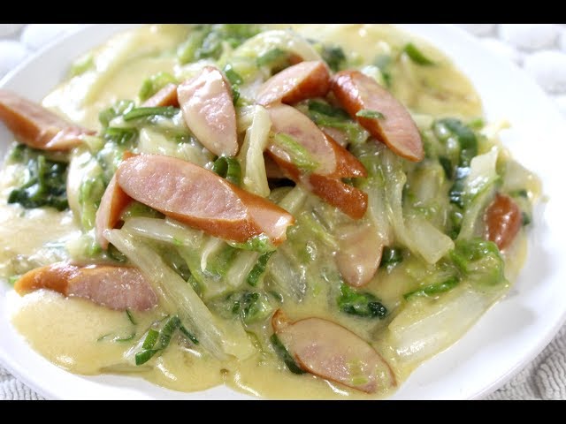 Cheesy Chinese cabbage and wiener stir-fry Recipe