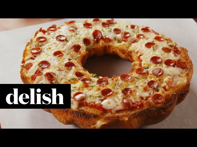 Giant Pizza Bagel