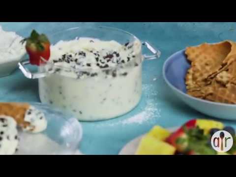 How to Make an Easy and Fun Cannoli Dip