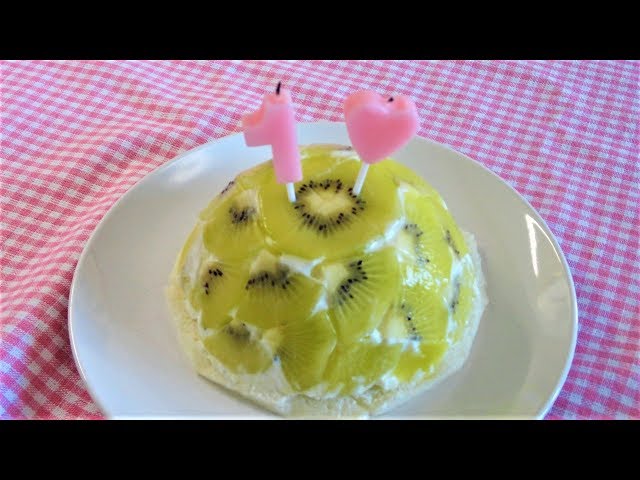 Birthday Kiwi Yogurt cake Recipe