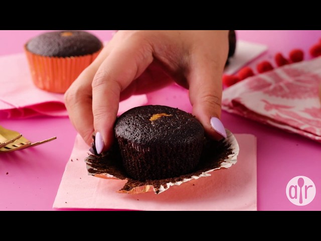 How to Make Chocolate Surprise Cupcakes
