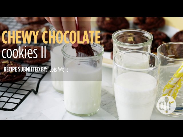 How to Make Chewy Chocolate Cookies