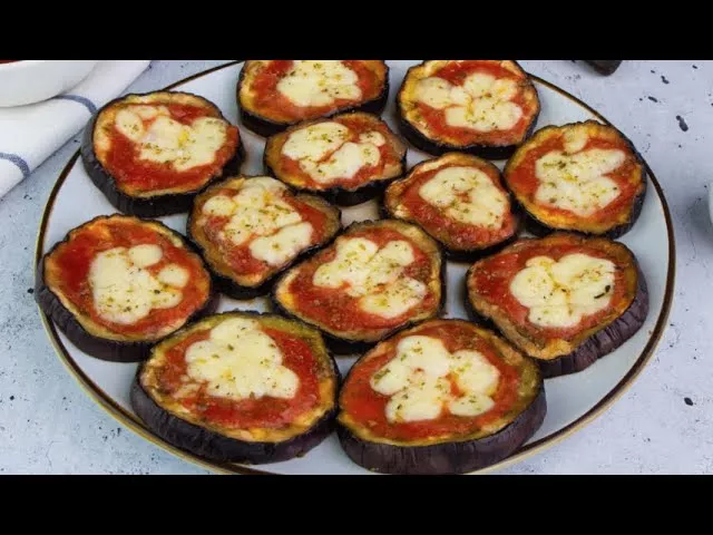 Eggplant mini pizzas