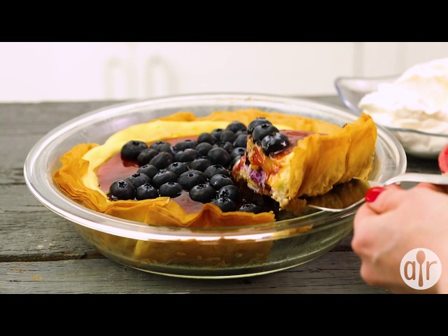 How to Make Red, White, and Blueberry Cheesecake Pie